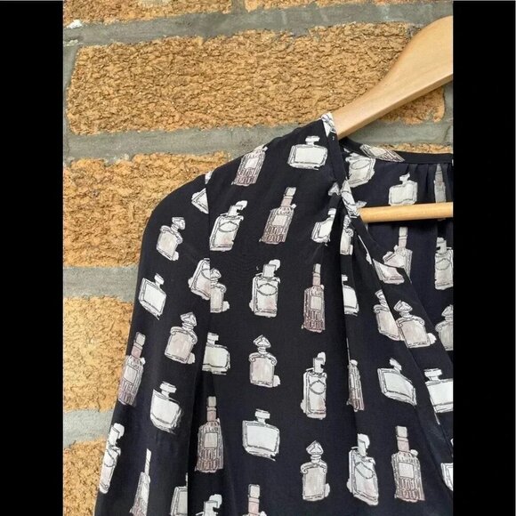 Joie Womens Silk perfume bottle print blouse small - Picture 2 of 4